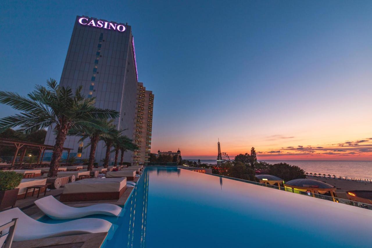 International Hotel Casino & Tower Suites Золотые Пески Экстерьер фото